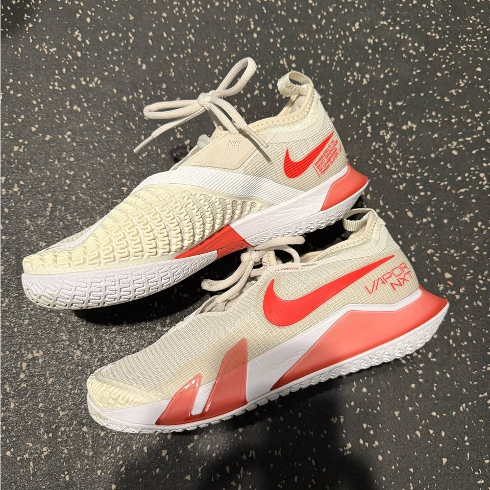 Nike vapor react nxt tennis shoe